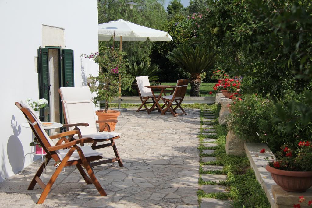 Parco Degli Aranci Bed & Breakfast Cutrofiano Luaran gambar